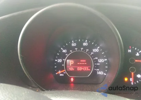 2016 Kia Soul z USA, uszkodzony, nr VIN KNDJN2A21G7243058